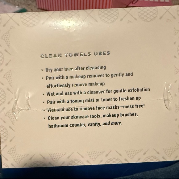 Clean Skin Club Disposable Wash Cloths Towels XL 50 Count New in Sealed Box - Picture 5 of 5